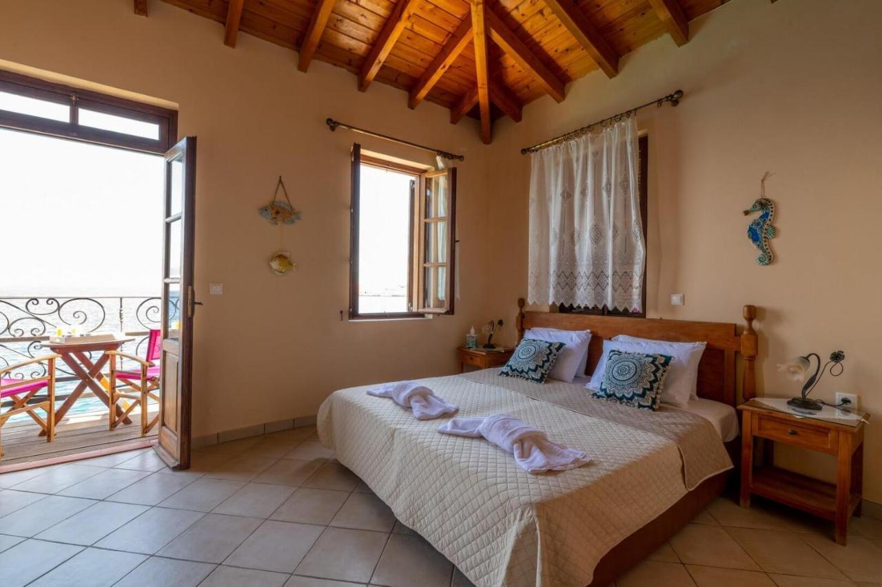 Villa Leleka Chalki Town 外观 照片