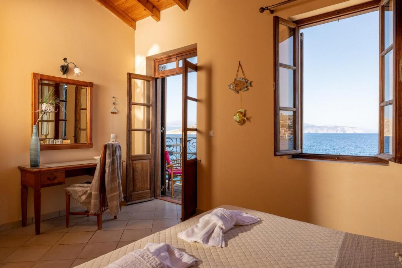 Villa Leleka Chalki Town 外观 照片