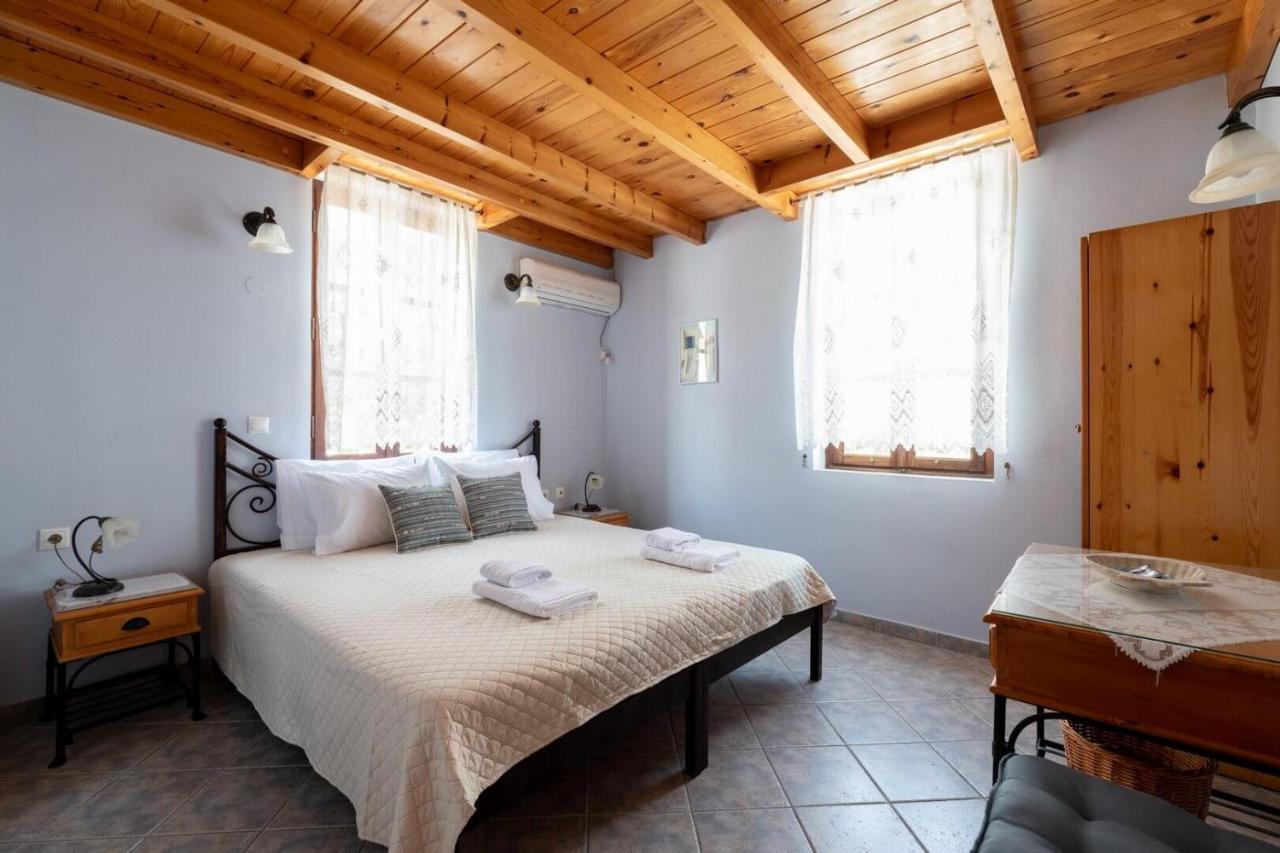 Villa Leleka Chalki Town 外观 照片