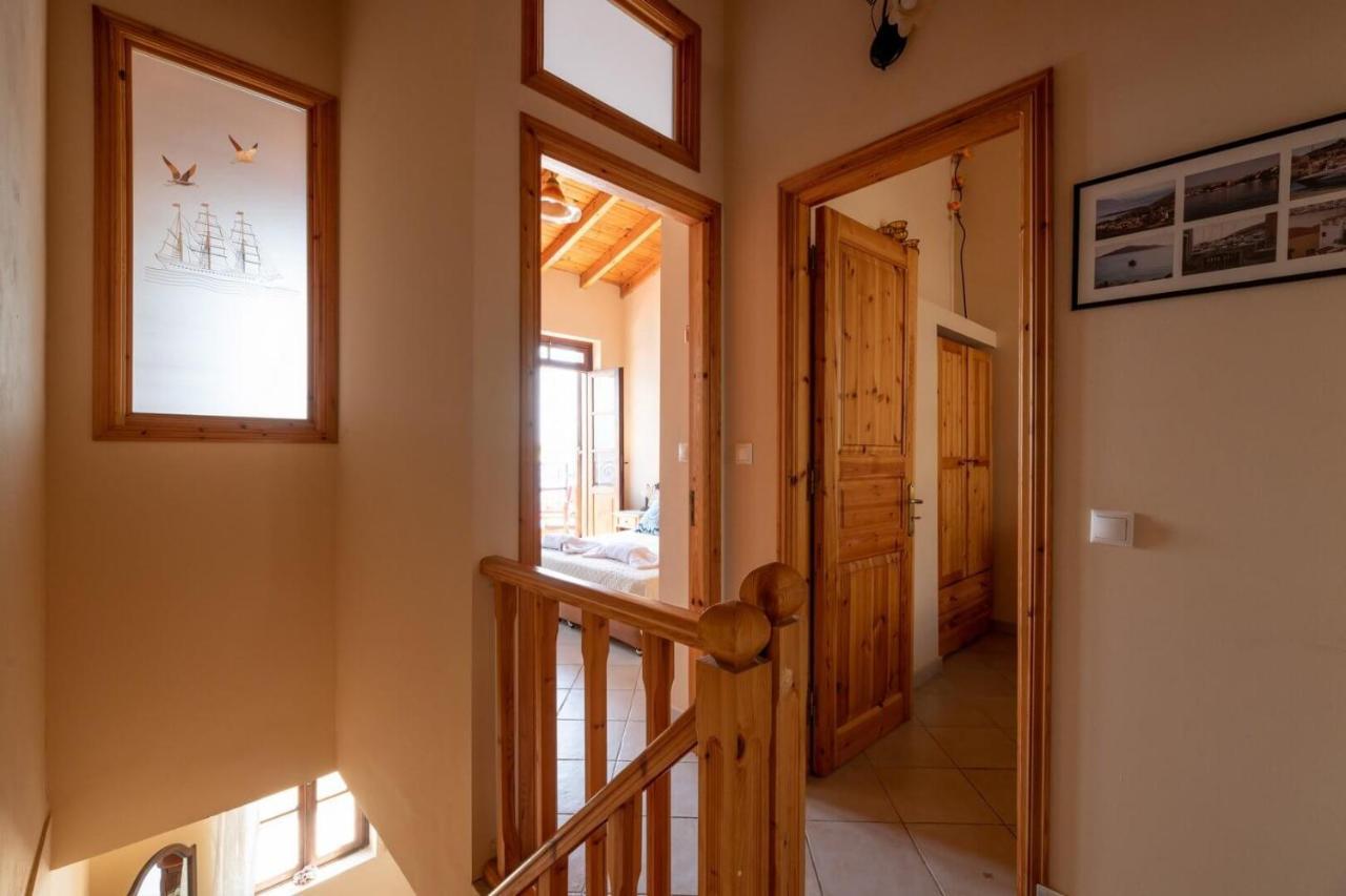 Villa Leleka Chalki Town 外观 照片