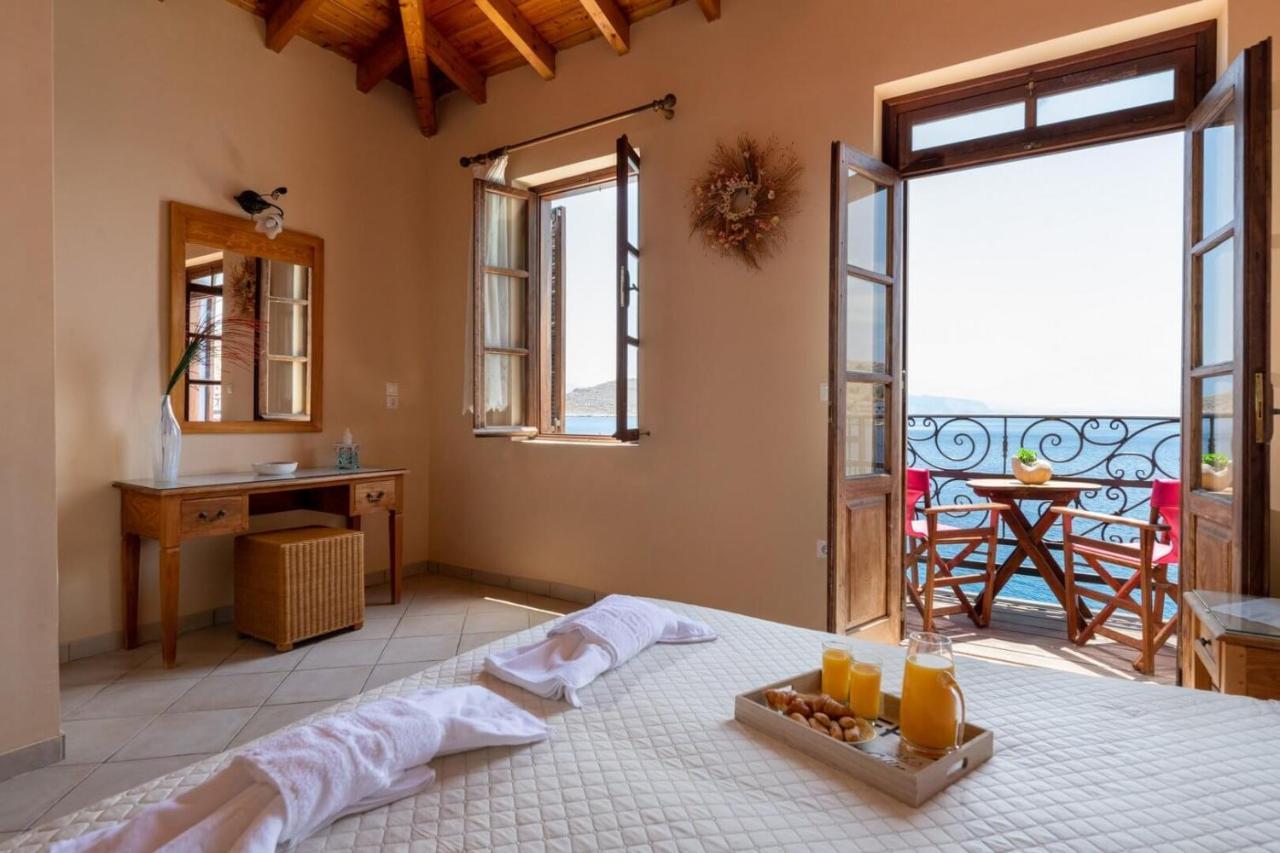 Villa Leleka Chalki Town 外观 照片